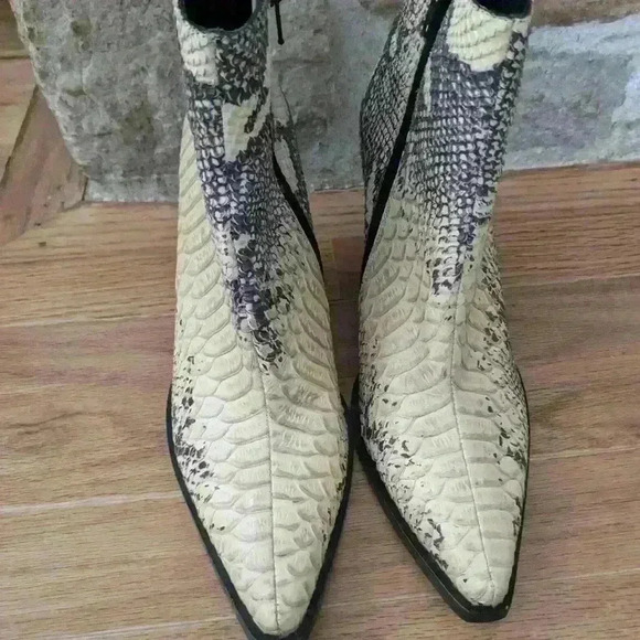 Jeffrey Campbell women's faux snake skin ankle boots botties size 6 NEW - Picture 7 of 14